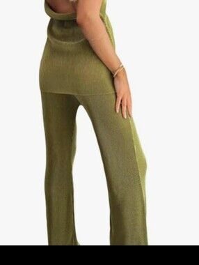 NWOT Silky Strapless Two-Piece Pantsuit/cut-out Back. Olive Green Size S (4-8)